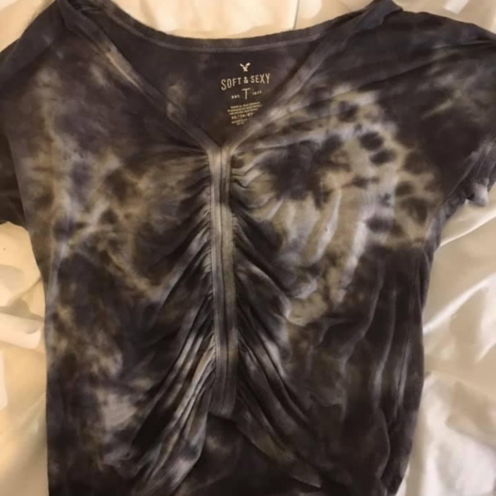American Eagle soft and sexy middle sinched tee
